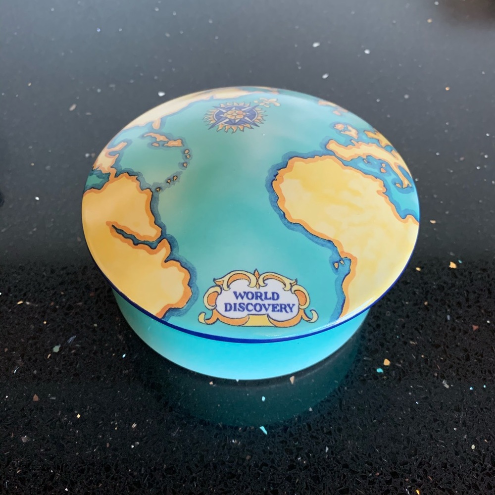 Tiffany & Co. World Discovery jewelry trinket box